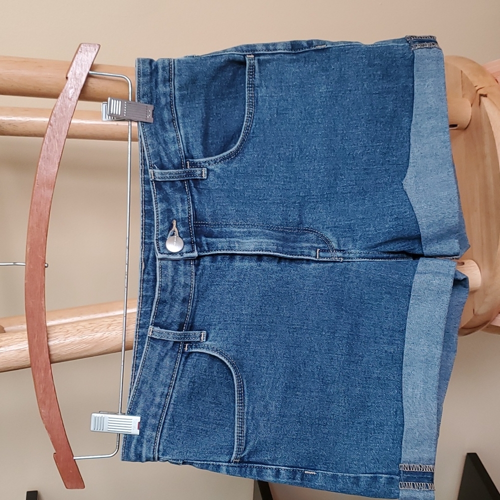 H&M Denim Shorts Size 6